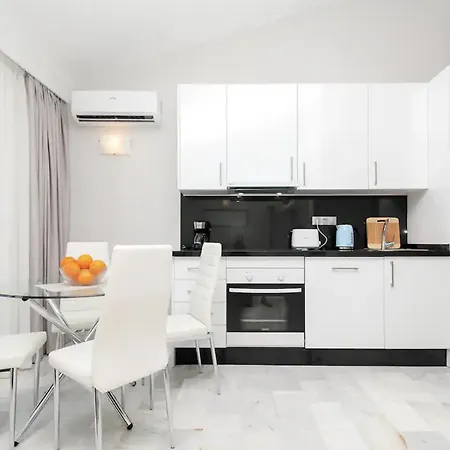 Private 2 Bedroom Flat In Vime La Reserva De Marbella