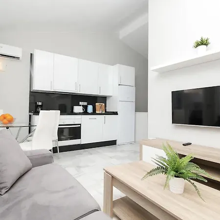 Private 2 Bedroom Flat In Vime La Reserva De Marbella شقة *